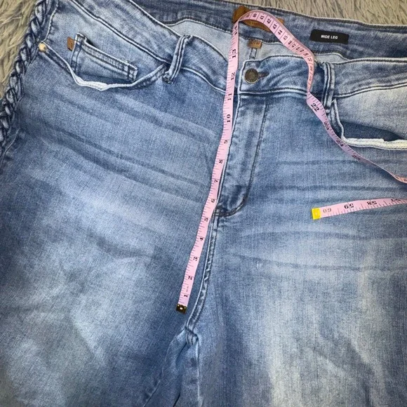 Judy Blue Wide Leg Cropped Jeans Women's 24W Light Wash Braided Detail High Rise - Picture 6 of 15